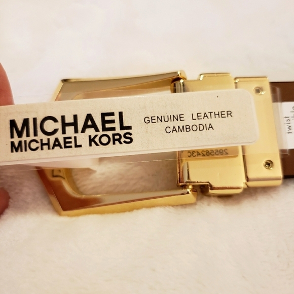 Michael Kors Reversible Genuine Leather Belt main image 6